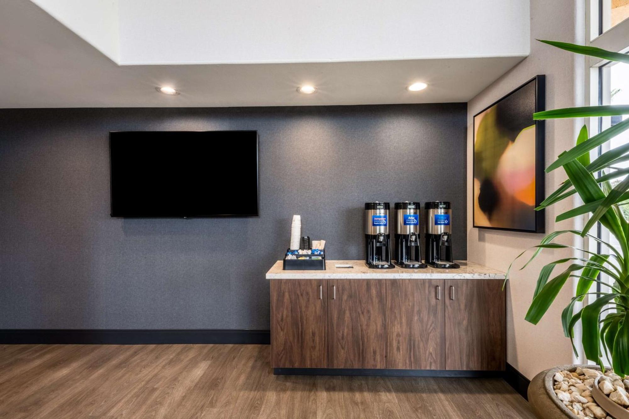Best Western Inn & Suites Lemoore Exterior foto